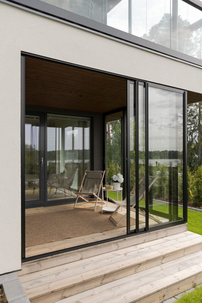 liukuva_lasitus_kehystetty_02